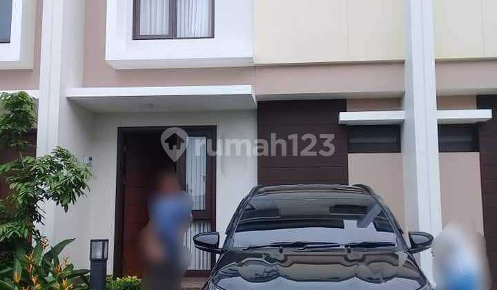 Dijual Cepat!! Rumah 2 Lantai Burgundy Residence Sumarecon Bekasi