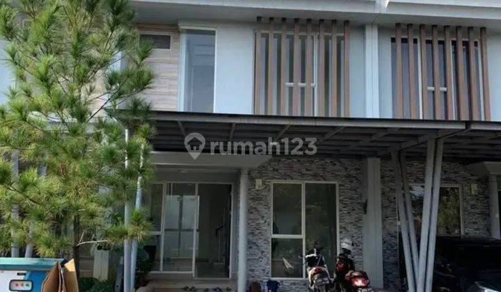 Rumah Depan Clubhouse Cluster Mississippi Jakarta Garden City  1