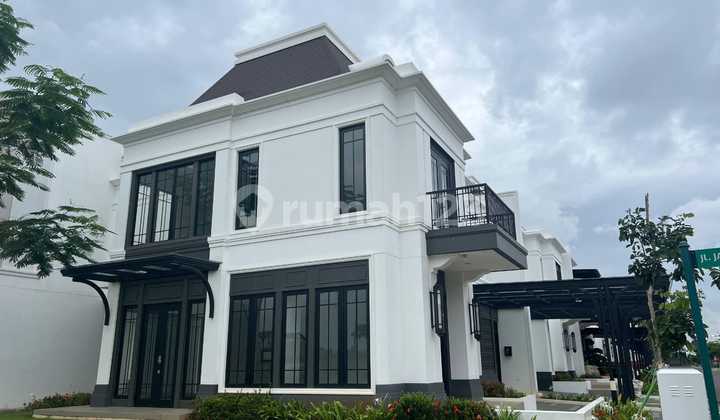Dijual Rumah Hoek Mewah Jasmia Residence Summarecon Crown Gading 2