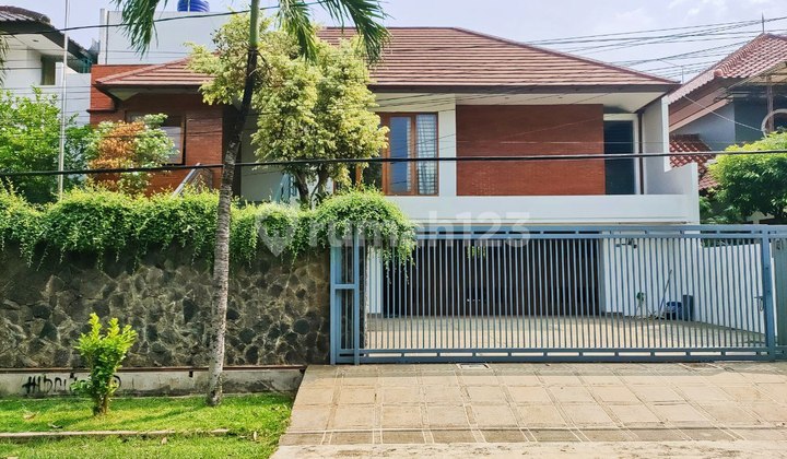 For Sale Rumah Konsep Tropical Dalam Komplek Elit di Pondok Kelapa For Sale Rumah Konsep Tropical Dalam Komplek Elit di Pondok Kelapa