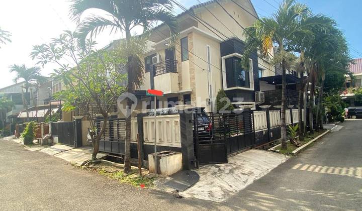 For Sale Pondok Kelapa Billy Moon Rasa Show Unit Ikea House