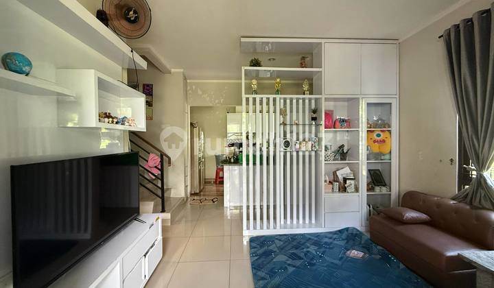 For Sale Quick House Corner Burgundy Residence Summarecon Bekasi 2