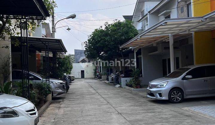 Disewakan  Rumah Strategis 2 Lantai Di Cluster Kiana Kranji 2