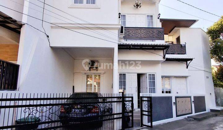 Dijual Rumah 3 Lantai American Classic Di Pondok Pekayon Indah 2