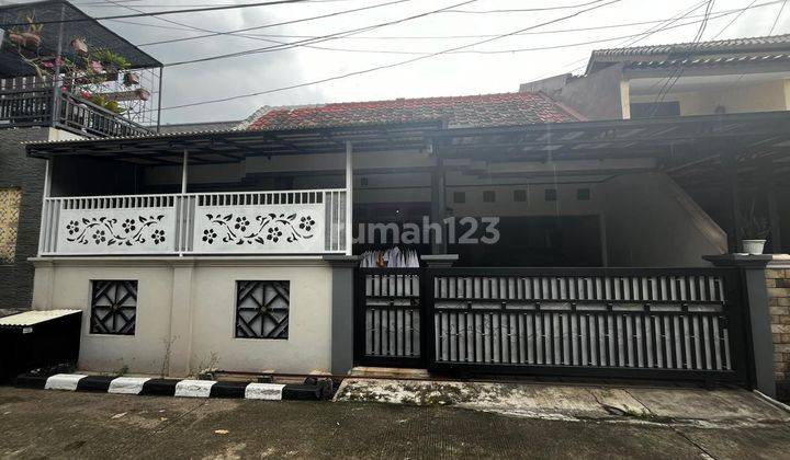 Dijual Rumah Siap Huni Di Galaxy Depan Bangunan Bagus 1