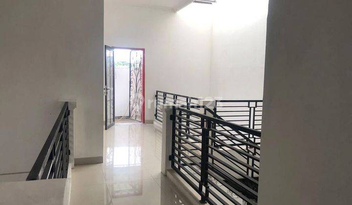 Dijual Rumah Cantik 2 Lantai Di Prima Harapan Regency 2