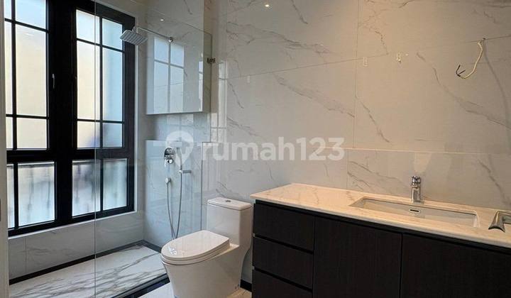 Dijual Brand New Rumah Mewah American Classic di Cempaka Putih 2