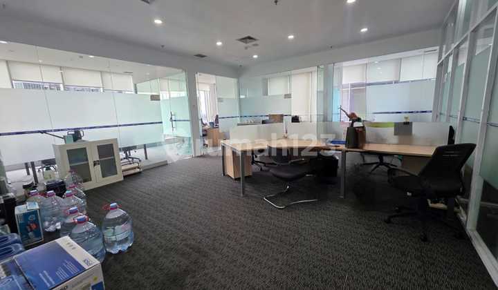 Ready-to-Use Office in Goldcoast Pik