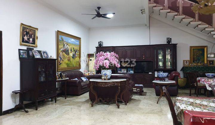 Rumah Mewah di Senayan 9