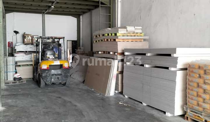 Gudang Siap Huni di Jakarta Barat Gudang Siap Huni di Jakarta Barat