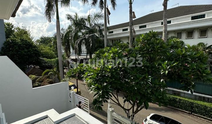 Rumah Mewah di Permata Hijau Jak Sel