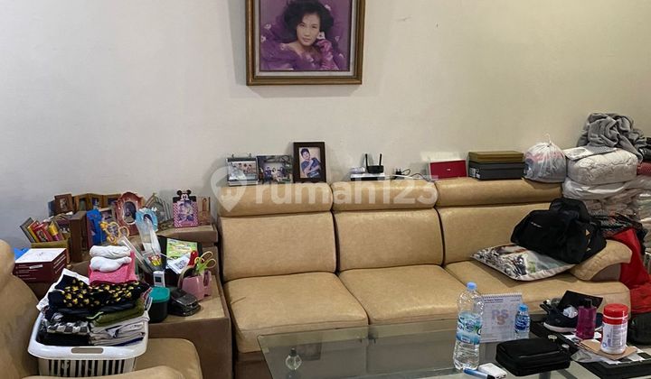 Serene House in Puri Indah