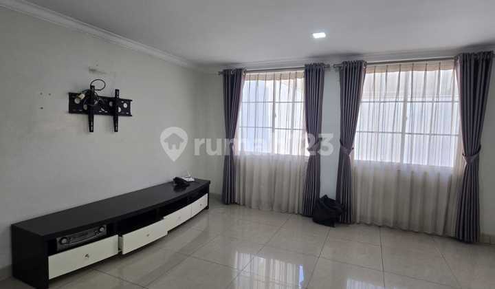 Rumah Cantik Dan Siap Huni Di Florence Pik 2