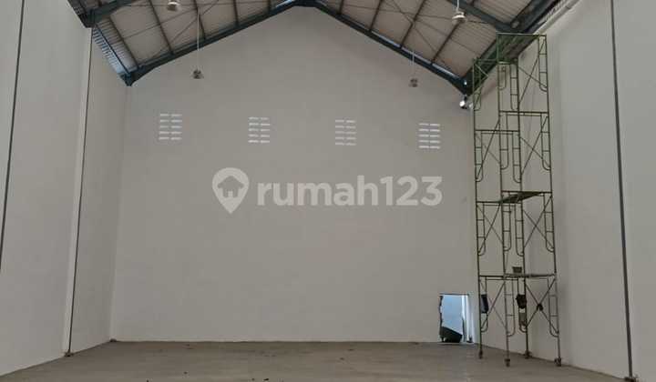 Ready-to-Use Warehouse in Kapuk Peternakan Ready-to-Use Warehouse in Kapuk Peternakan