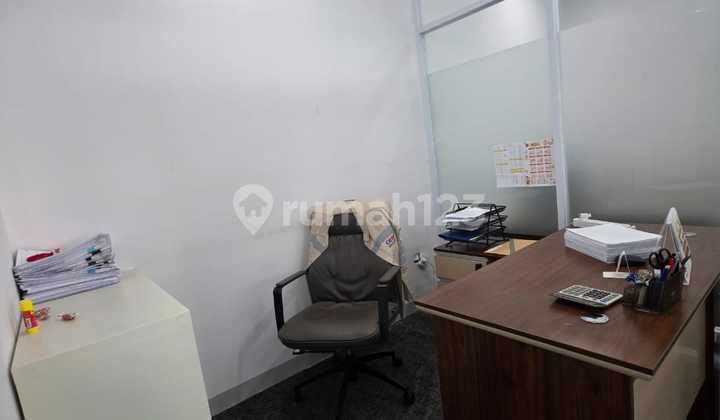 Ready-to-Use Office in Goldcoast Pik