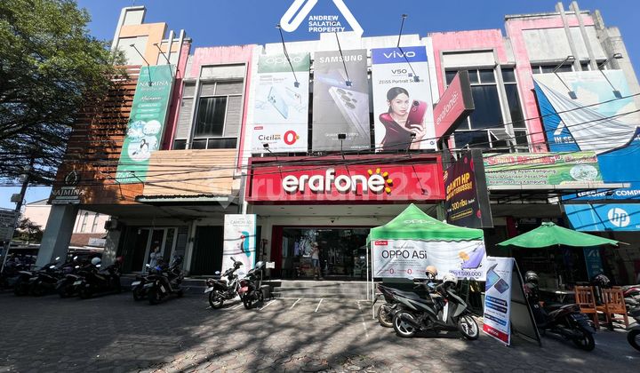 For Sale: Shop House in Front of Salatiga Square, Busy Area 2