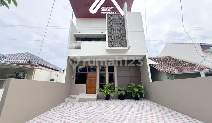 Ready-to-Occupy House on Kaliurang Street Km 7 Near UGM, UPN, AMIKOM Campuses 2