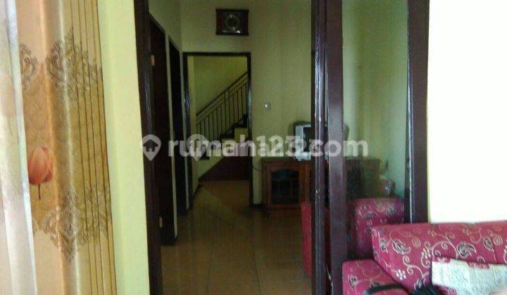 Rumah cantik 2 lantai moderen minimalis semi furnished di Bandulan kota Malang 2