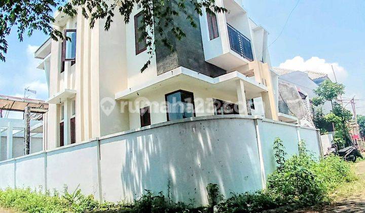 Rumah bagus area PBI Araya kota Malang siap huni,dekat Mall 5
