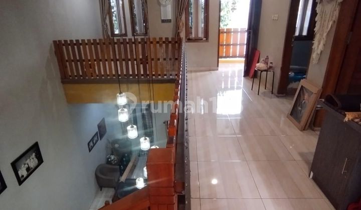 Dijual Rumah di Sayap Taman Kopo ( Top Regency )