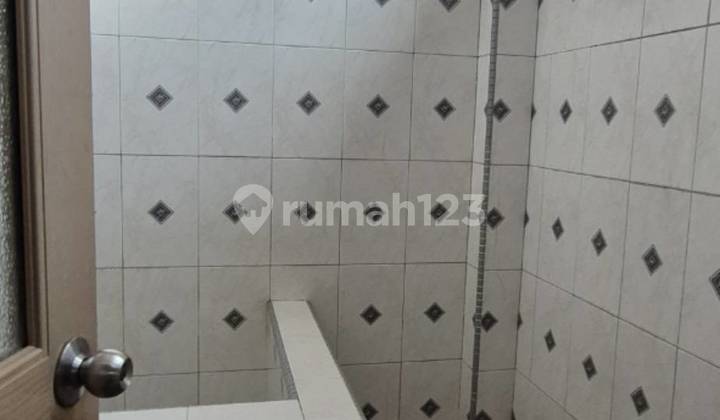 For Sale House In Nagoya 2 And A Half Floors