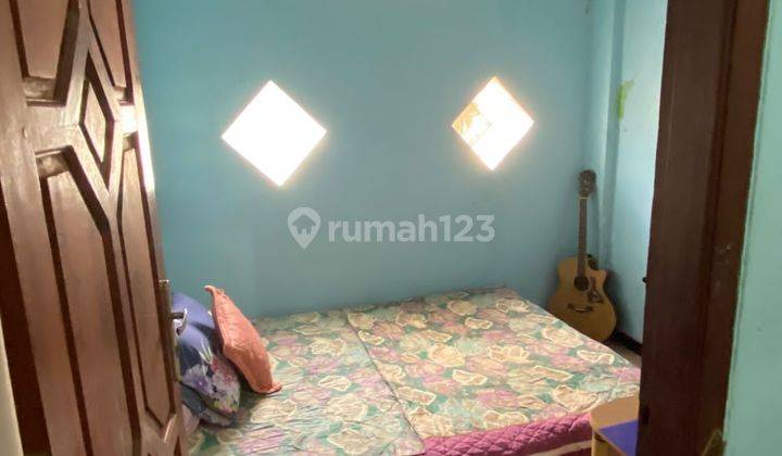 DI JUAL MURAH 1 UNIT RUMAH 2 LANTAI DI SAMPING PASAR FANINDO 10