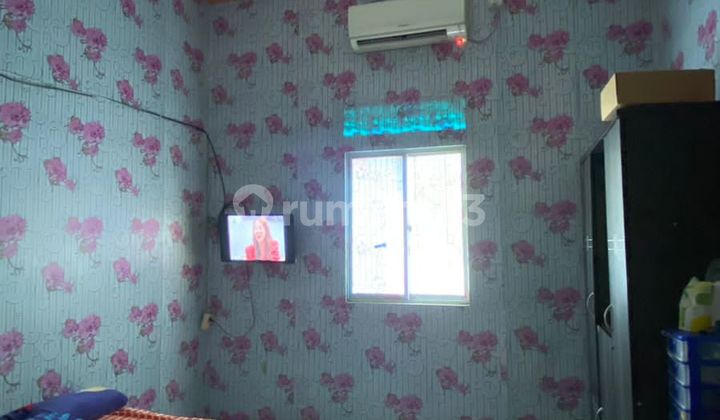 DI JUAL MURAH 1 UNIT RUMAH 2 LANTAI DI SAMPING PASAR FANINDO 13