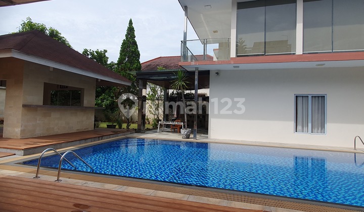 For Sale Luxury Fully Furnished House in Bukit Indah Batam 2
