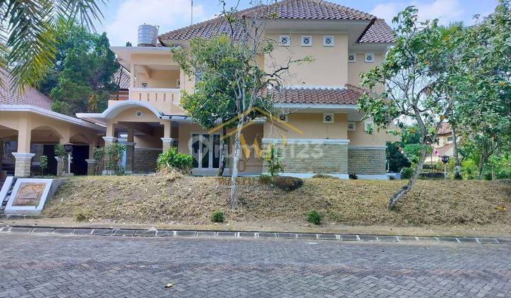 RUMAH SECOND DI DALAM PERUMAHAN MEWAH DI NGAGLIK 2