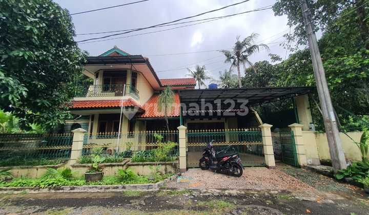 Hunian Second Cantik Dekat Al Azhar Cibubur Hunian Second Cantik Dekat Al Azhar Cibubur