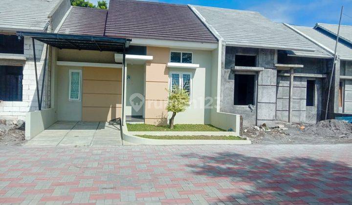RUMAH SIAP HUNI MURAH TEPI JALAN RAYA PLUNENG 2