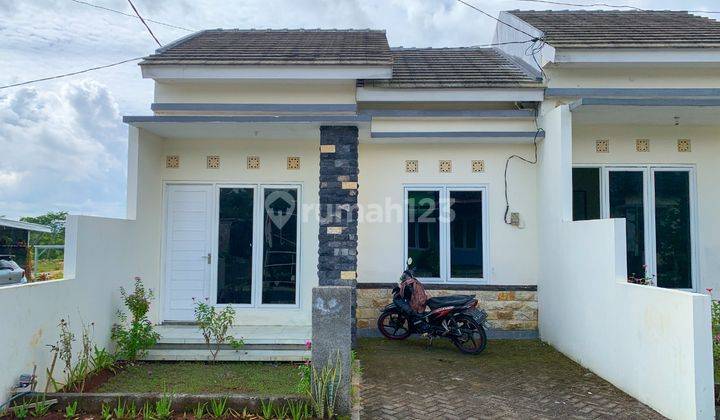 RUMAH CANTIK CICILAN 1JT TEPI JALAN RAYA SEMANU 1