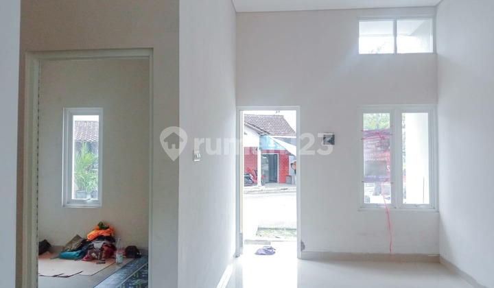 RUMAH SIAP HUNI MURAH GRATIS SEMUA BIAYA DI PLUNENG 8