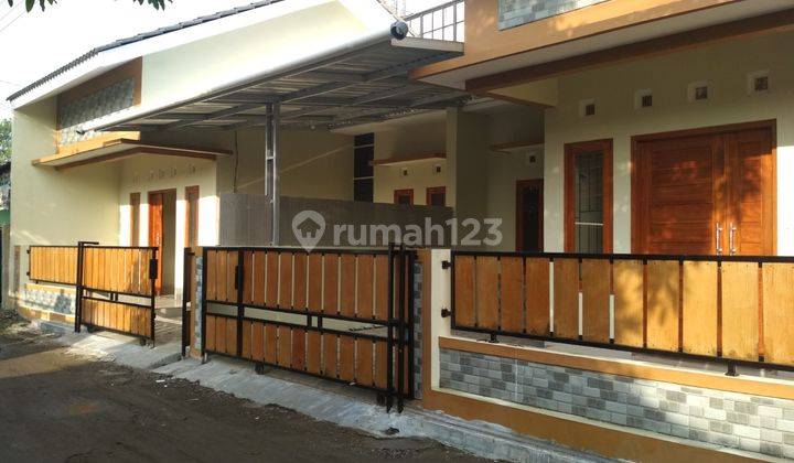 RUMAH BARU SIAP HUNI 2 MENIT DARI RS POLDA DIY 1