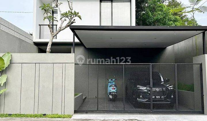 RUMAH MEWAH FULLY FURNISHED DI KALIURANG DEKAT UII 1