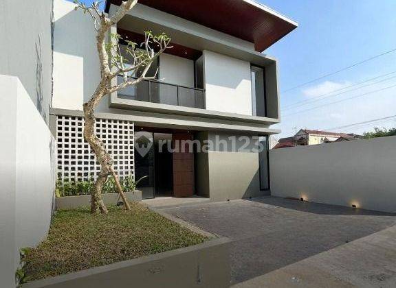 RUMAH MEWAH DEKAT UGM DI CONDONG CATUR SLEMAN 2