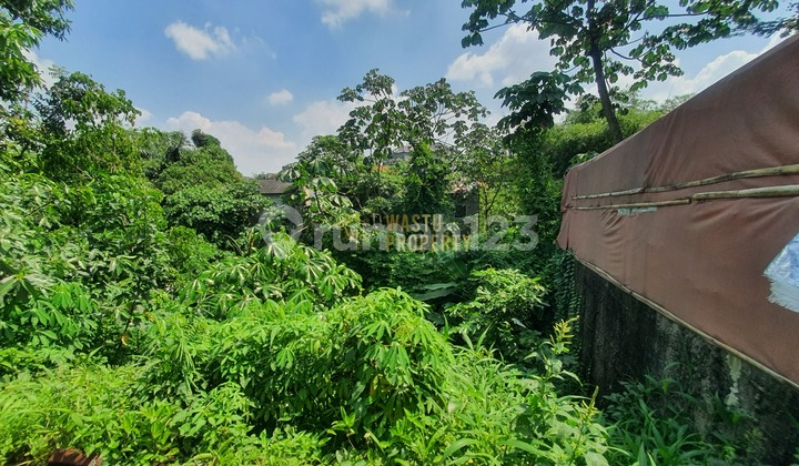 Tanah Premium SHM Tepi Jalan Raya di Pancoran Mas