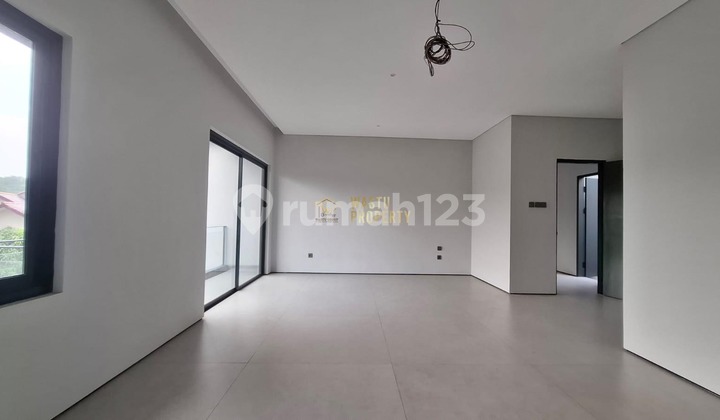 Rumah Mewah Cantik di Tangerang Dekat Stasiun MRT Lebak Bulus 2