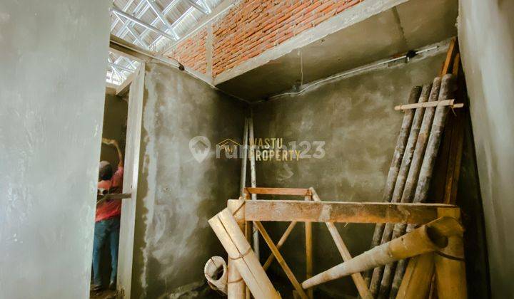 Rumah Cantik, Carpot Muat 2 Mobil Di Kalasan, Sleman 2