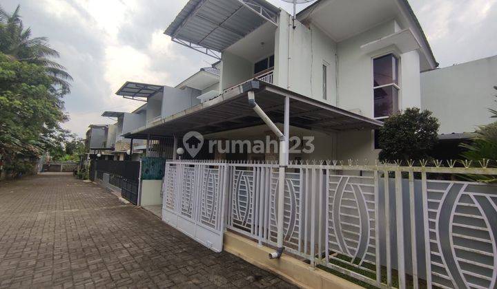 RUMAH MEWAH 2 LANTAI SIAP HUNI DEKAT SMA TARUNA DI MERTOYUDAN 2