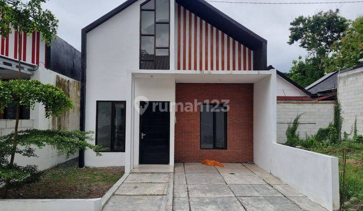 RUMAH BARU SIAP HUNI PALING LARIS DI SEDAYU 1