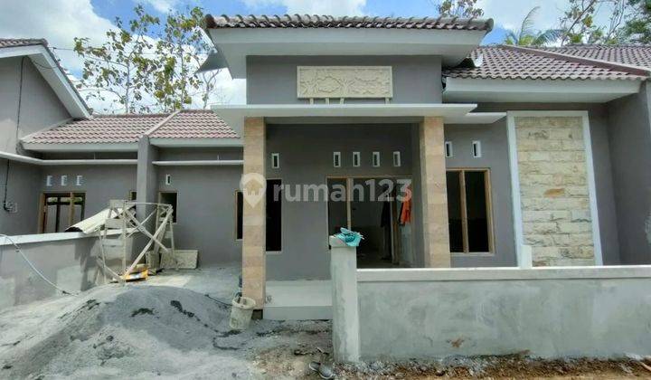 Rumah Cantik Murah Shm Di Moyudan Sleman 2