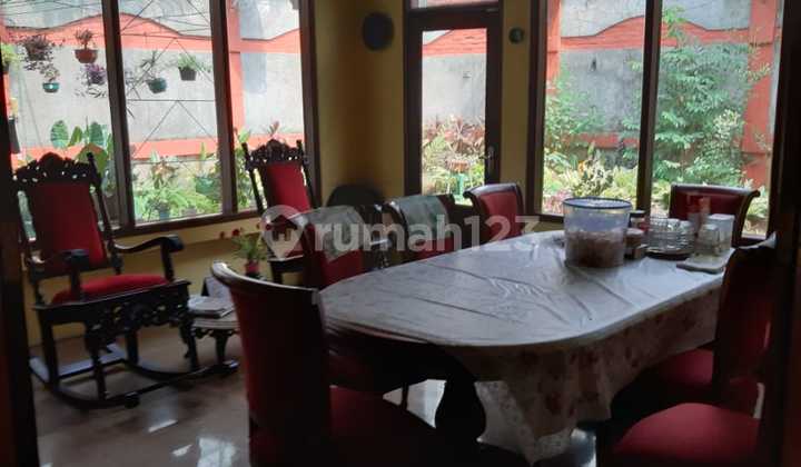 Luxury Second-Hand 2-Story House in South Jakarta 2