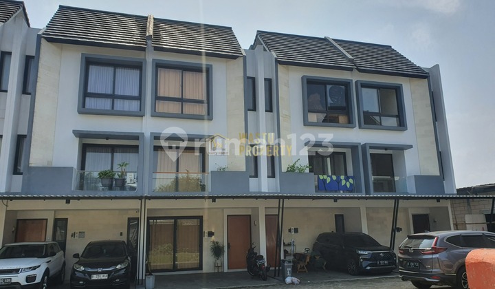 Rumah 3 Lantai di Jagakarsa Dekat Rumah Sakit Fatmawati