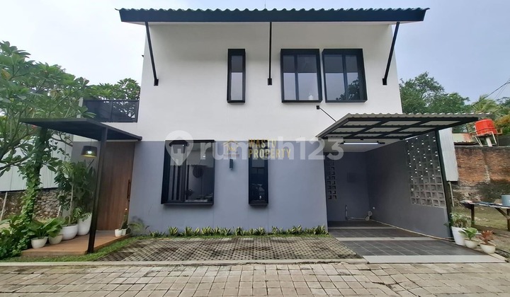 2-Story House in South Jakarta Near Cilandak Town Square