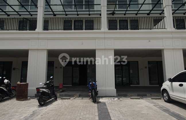 For Rent Hudson Row House Double Pasad Facing Strategic Road One Step to Aniva Row House