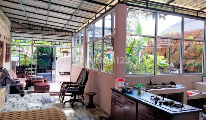 Rumah Semanggi Tengah Kota Solo Desain Klasik Siap Huni 1