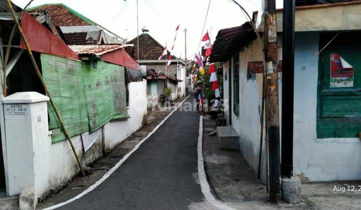 Tanah Tengah Kota Solo Dekat Serabi Notosuman 2