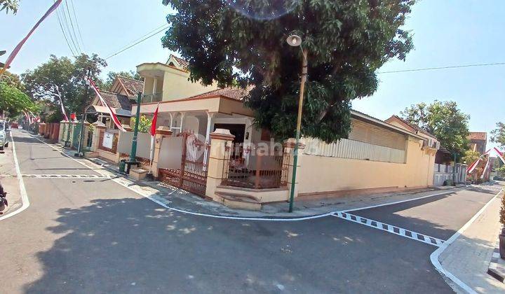 Rumah Tengah Kota Sregen, Akses Mudah, Dekat Alun Alun 2