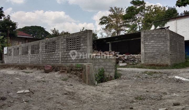 Gudang Luas, Lokasi Mojosongo Jebres 1